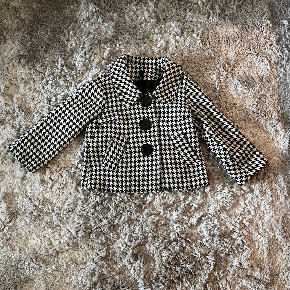 Stylish Black and White Houndstooth women Coat